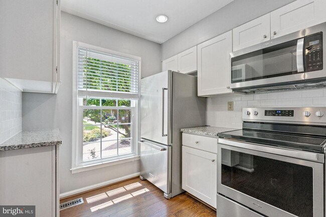 Foto del edificio - 2522D S Arlington Mill Dr