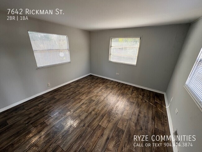 Foto del edificio - 7642 Rickman St