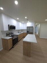 Building Photo - 720 NW 33rd Terrace