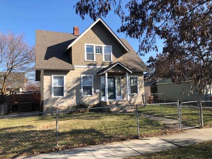 CUTE GONZAGA HOUSE AVAILABLE JUNE 10TH, 2022