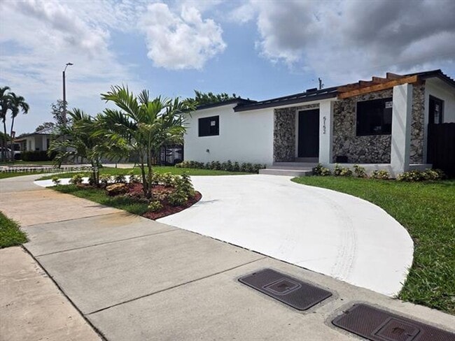 Foto del edificio - 5152 SW 6th St