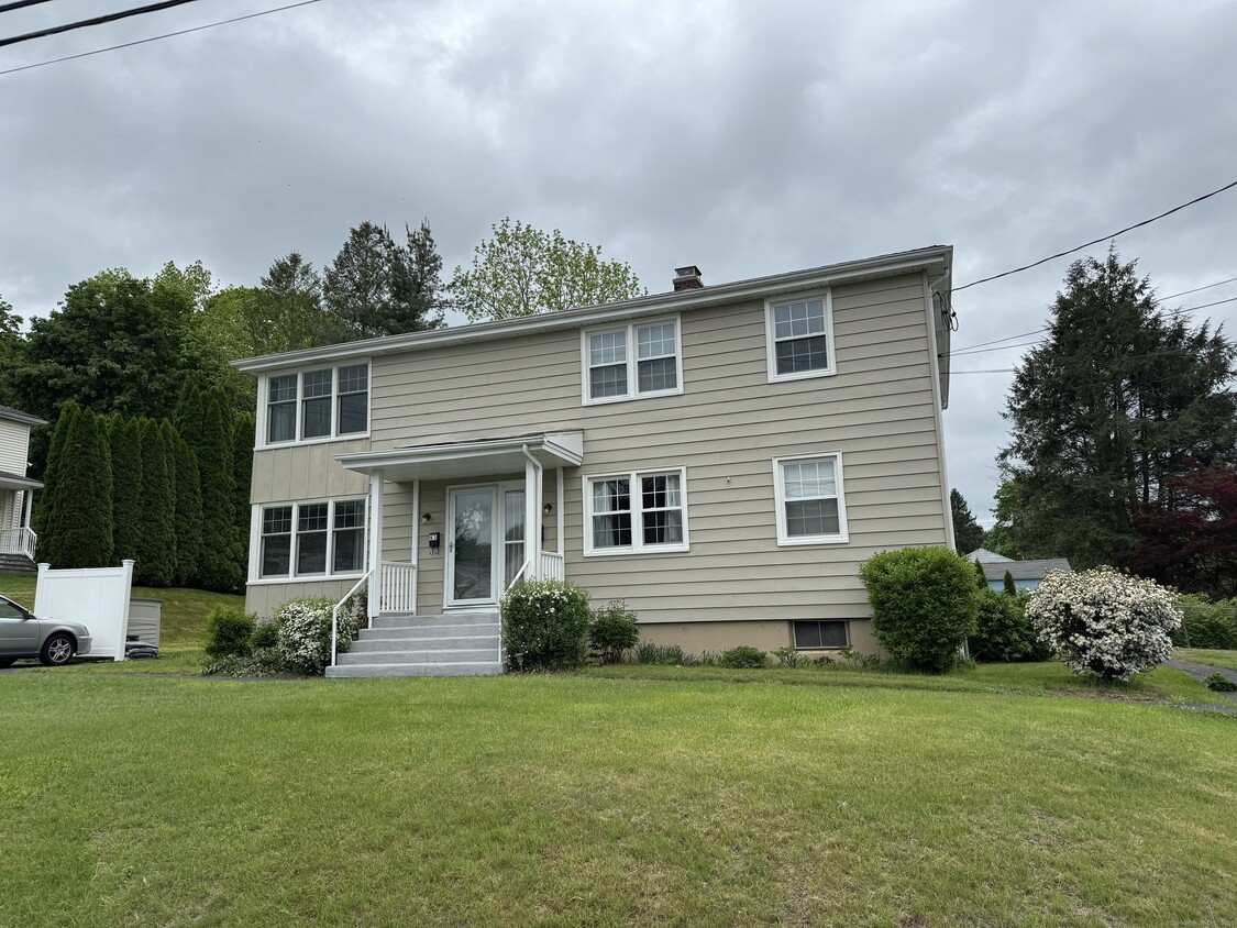 Primary Photo - 63 Geissler Dr