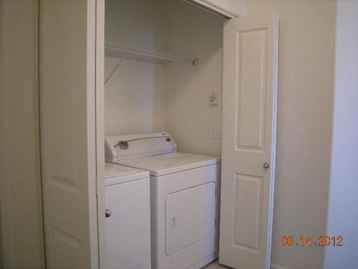 Foto del edificio - Cedar Mill 2 BR with terrific view