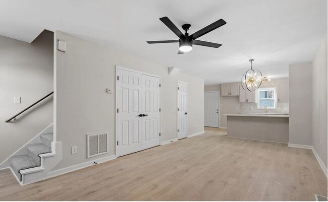 Building Photo - Angier Townhome