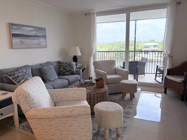 Foto del edificio - 740 E Ocean Ave