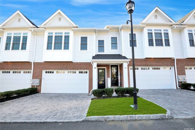 Building Photo - 103 Mill Creek S