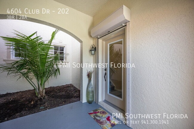 Building Photo - 4604 Club Dr