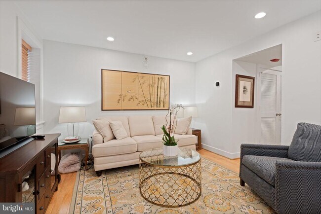 Foto del edificio - 424 East Capitol St NE