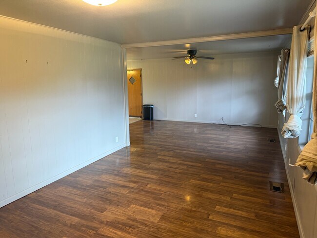 Foto del edificio - 904 NW 11th St