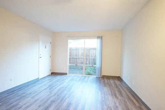 Foto del edificio - Cozy 1-Bedroom Near OHSU Ready Mid-April!