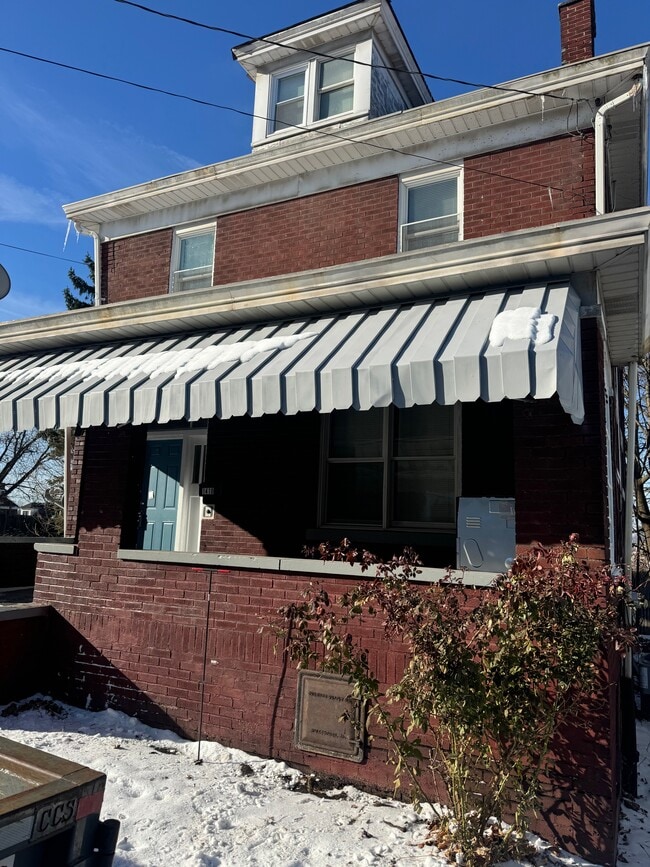 Photo - 1410 Meadow St House