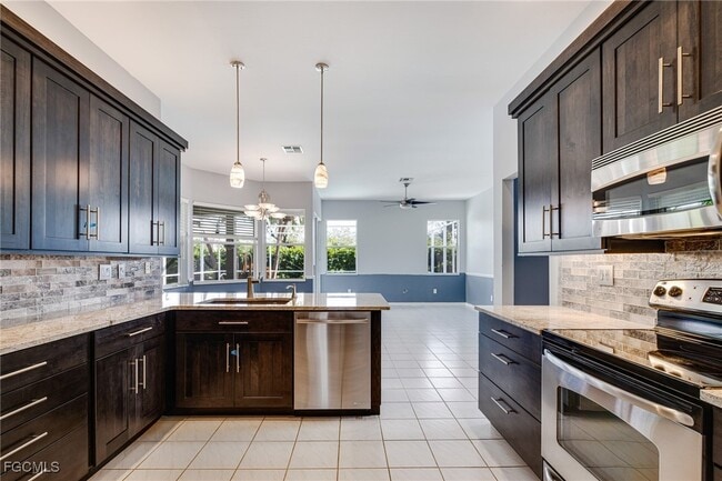 Building Photo - 12986 Kedleston Cir