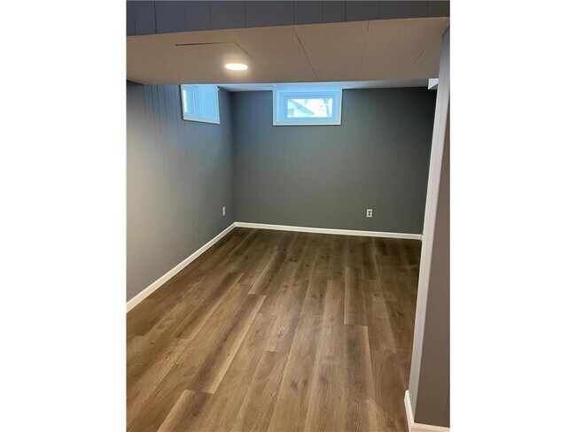 Foto del edificio - 3648 Noble Ave N