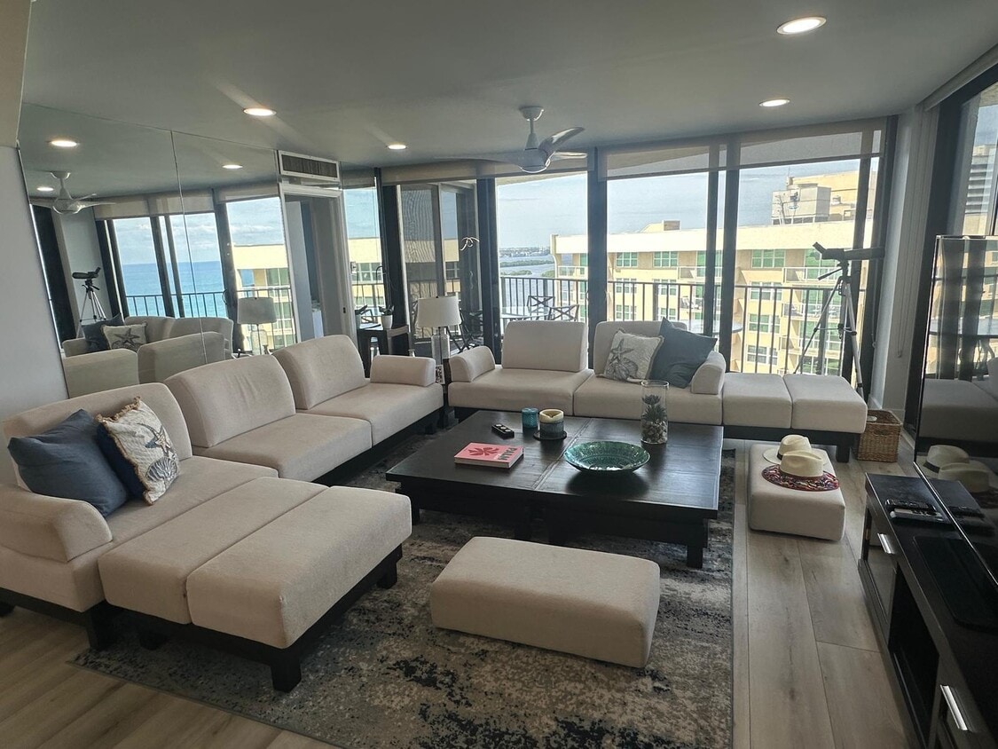 Primary Photo - 5420 N Ocean Dr