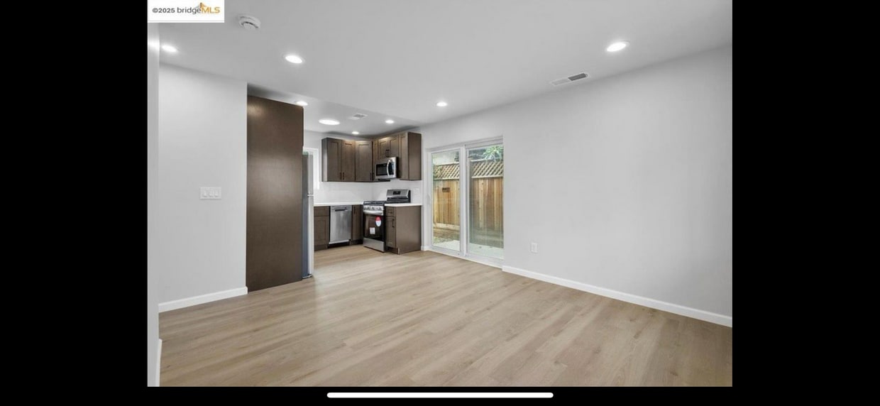 Photo - 2224 107th Ave (Oakland, CA)