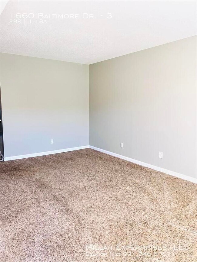 Foto del edificio - 1660 Baltimore Drive - Apartment 3