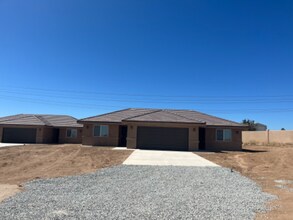 Building Photo - 12327 Farmington St