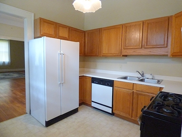 Building Photo - 1302 Confederate Avenue, Columbia SC 29201...
