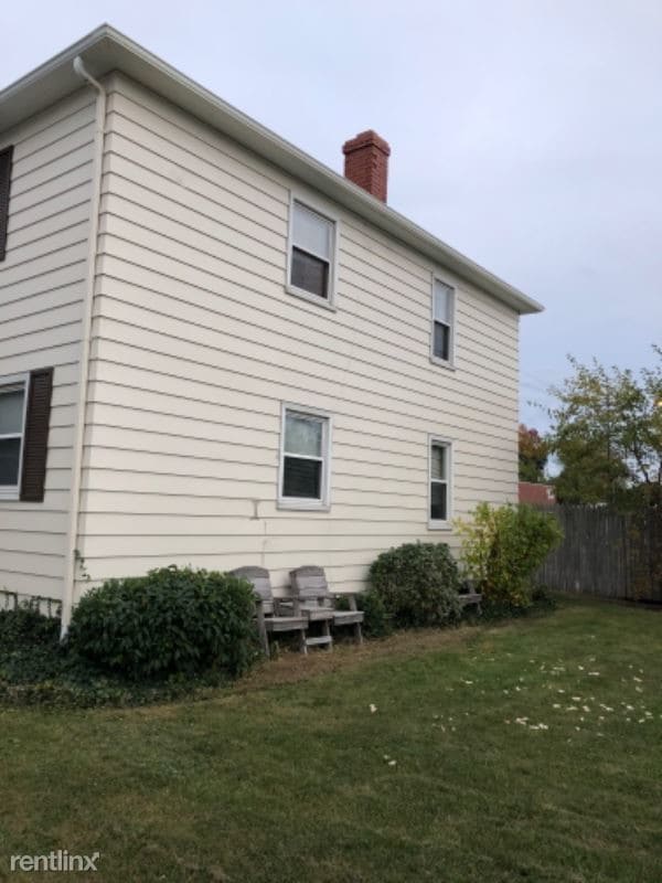Building Photo - 2 br, 1 bath Apartment - 3226 Poplar St