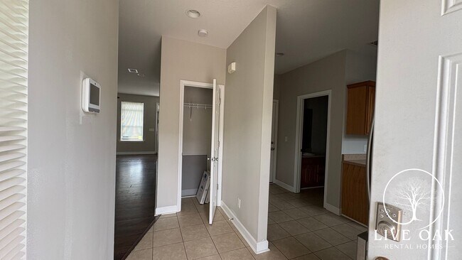 Foto del edificio - FALL MOVE-IN SPECIAL: $500 OFF 1st MONTH'S...