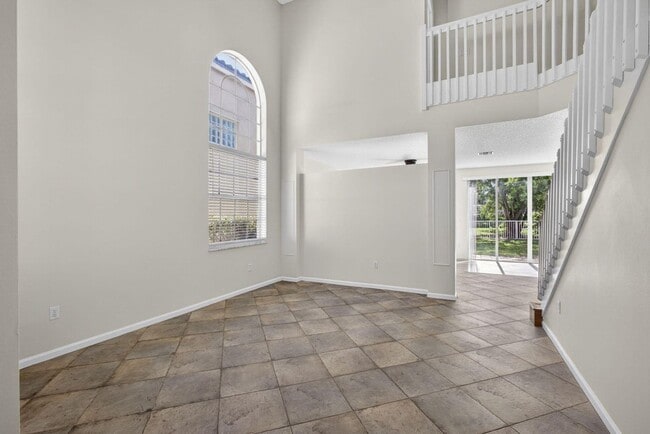 Building Photo - 1104 Oakwater Dr