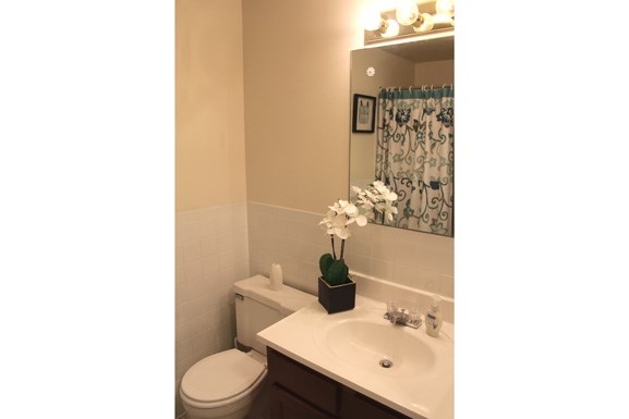 Bathroom - Peppertree Village Apartments