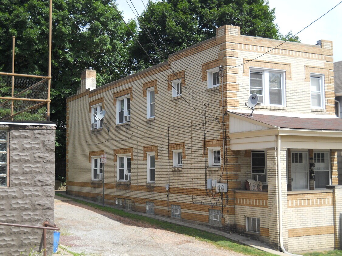 2840 Dwight Ave Unit 1, Pittsburgh, PA 15216 Apartments in Pittsburgh