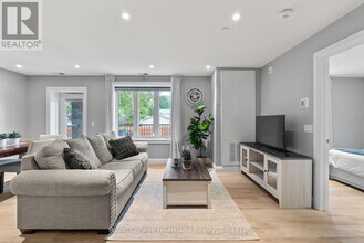 Building Photo - 187 Victoria St W