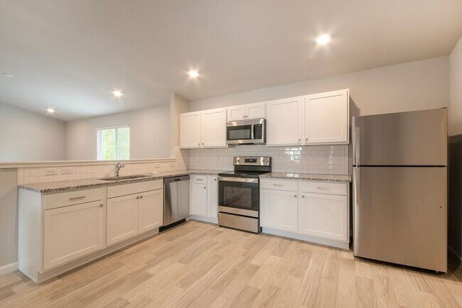 Foto del edificio - 4001 Watertown Dr