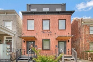 Building Photo - 1151 Oates St NE