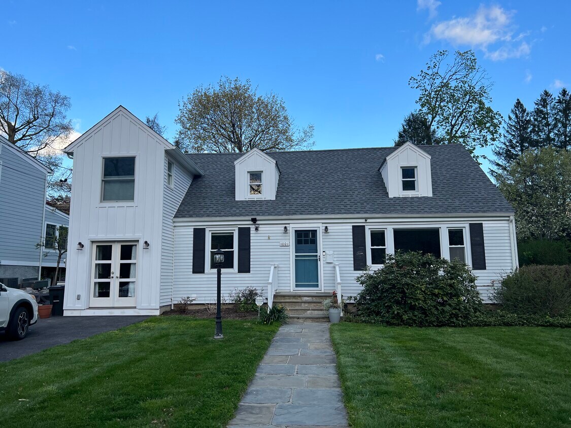 1001 Shore Acres Dr, Mamaroneck, NY 10543 House for Rent in
