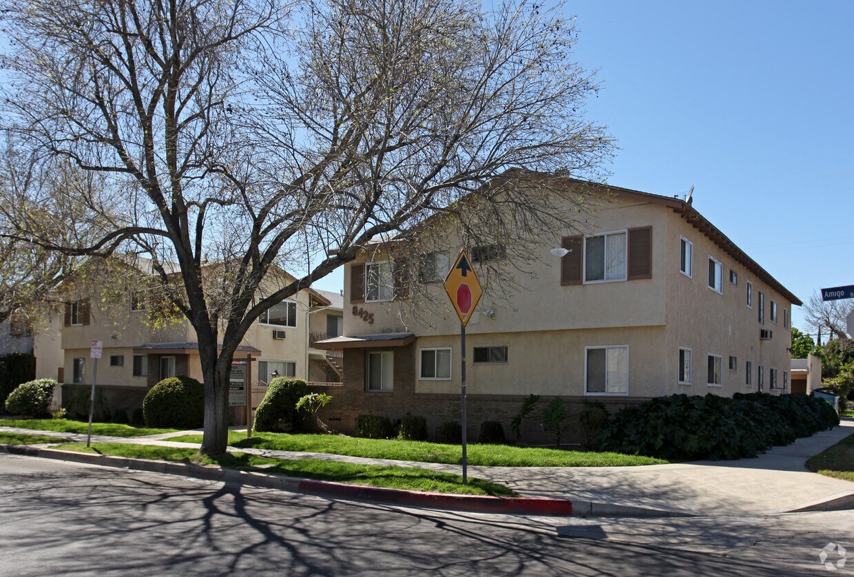 Primary Photo - 8425 Amigo Ave