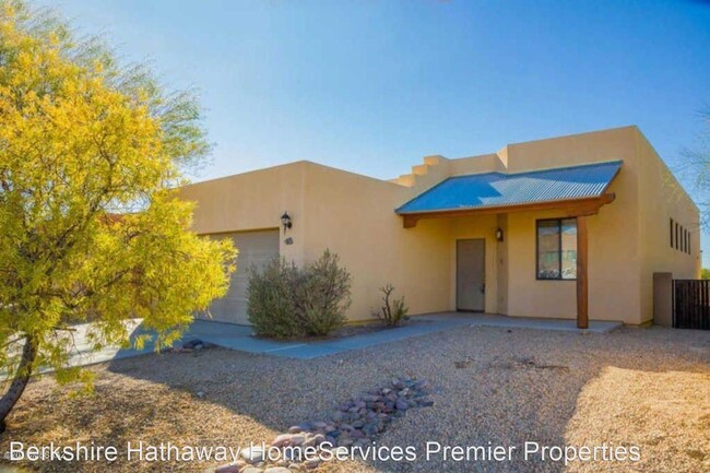 Building Photo - 16 S Happy Valley Saddle Dr