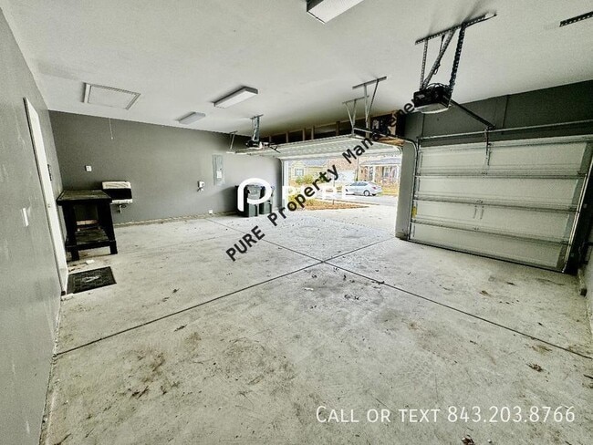 Building Photo - 507 Kilarney Rd