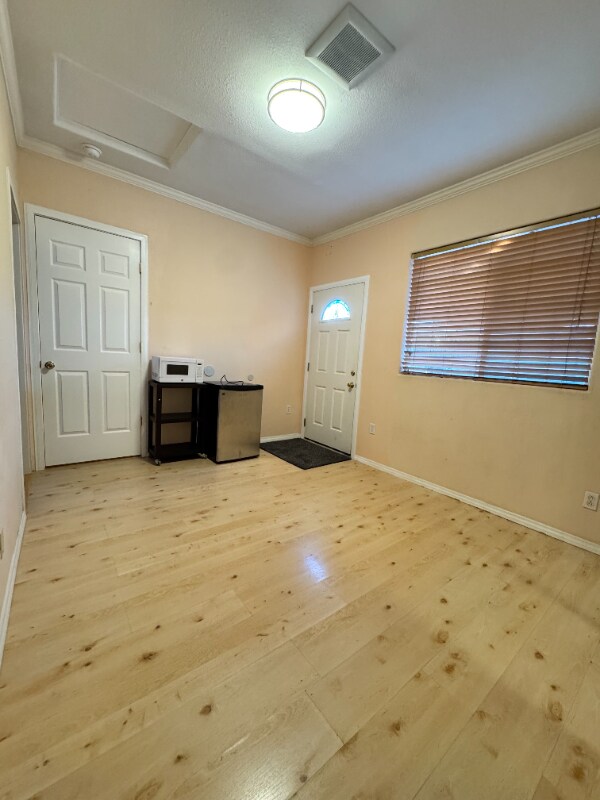 Foto del edificio - 1 Horst Ave