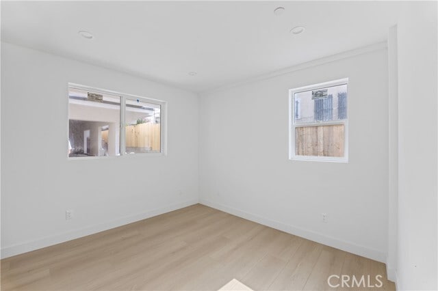 Foto del edificio - 4511 Rosewood Ave