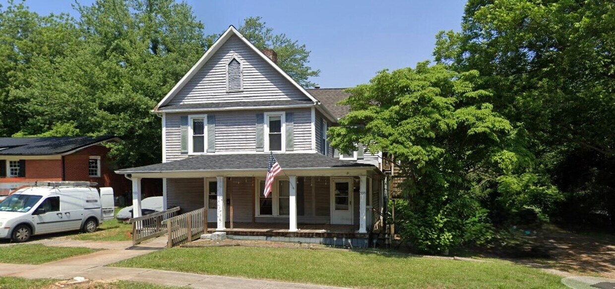 Foto principal - Statesville Downtown - 1BD / 1BA