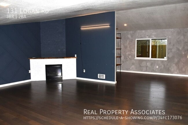 Photo - 131 Logan Rd House