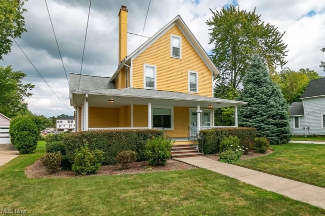 Building Photo - 38171 Wilson Ave