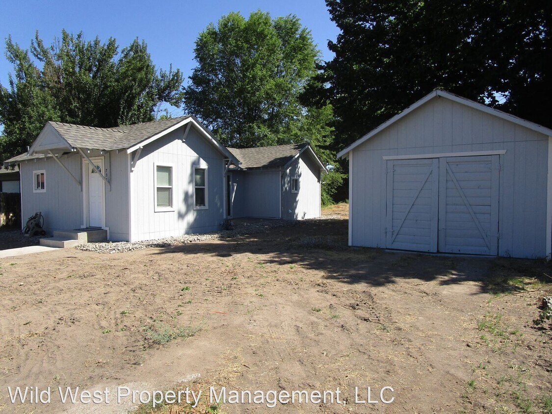 2 br, 1 bath House 732 NW Ewen Street House Rental in Prineville