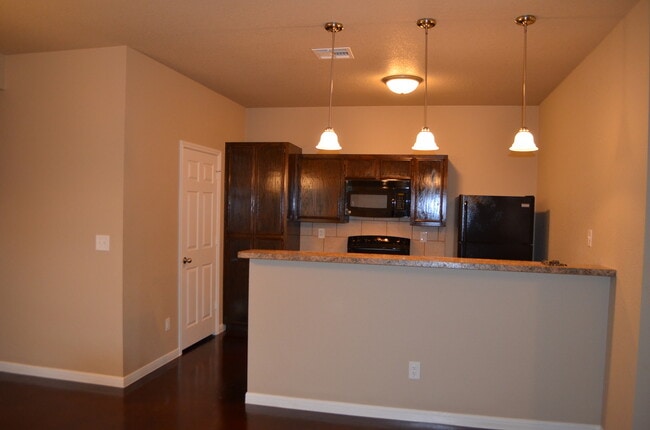 Building Photo - 1613Pontotoc