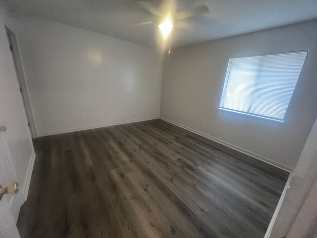Foto del edificio - Newly renovated 2 bedroom on Barber St.!