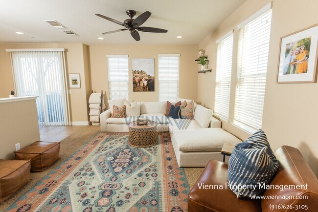 Foto del edificio - 6184 Lonetree Blvd