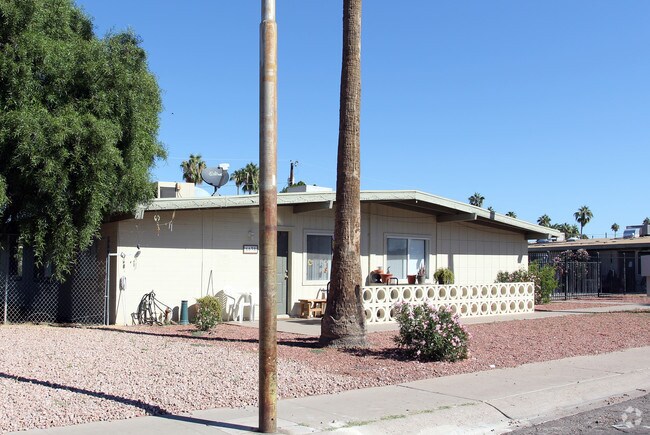 Building Photo - 6638-6644 E Cheery Lynn Rd