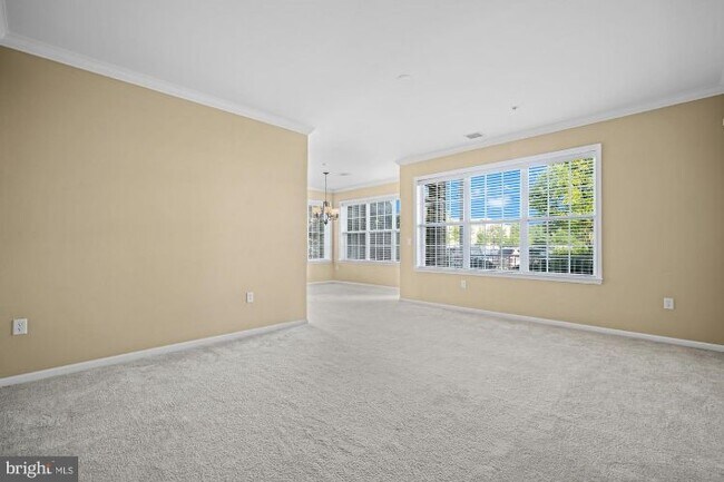 Building Photo - 217 Timberlake Dr