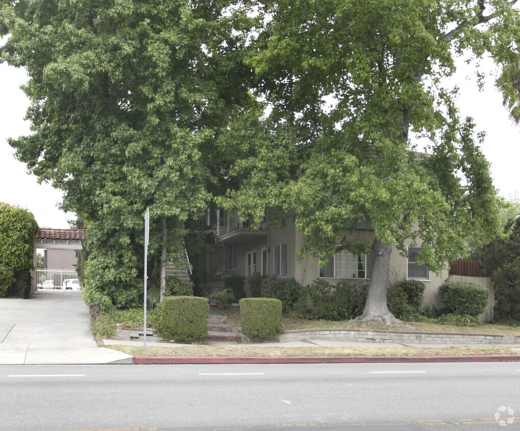 Primary Photo - 4415 Tujunga Ave.