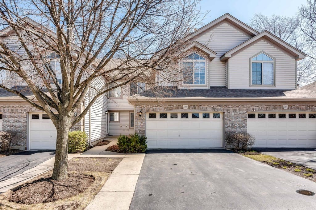 1579 N St Marks Pl, Palatine, IL 60067 Townhome Rentals in Palatine