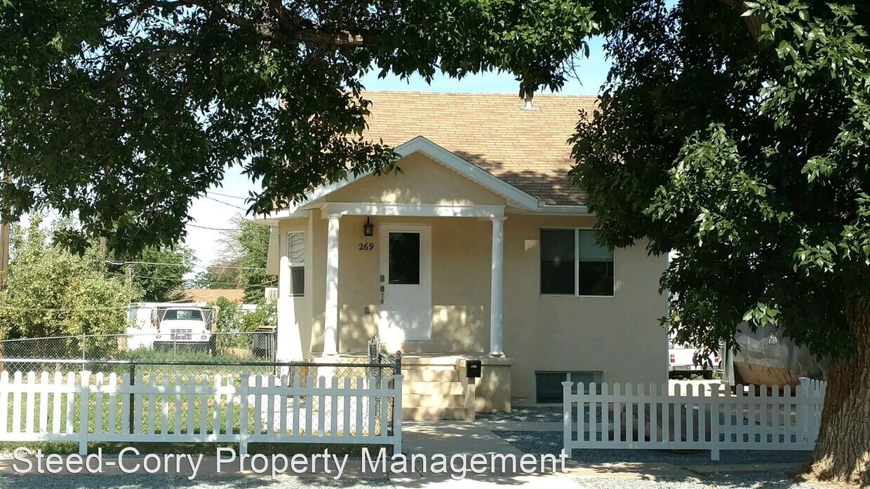 Primary Photo - 3 br, 2 bath House - 303 N. 100 W. #B
