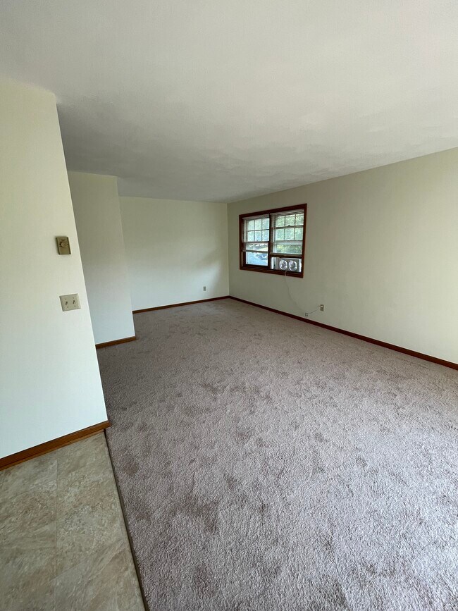 Foto del edificio - 4670 Hayes Rd