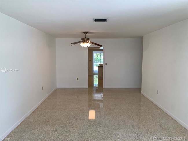 Foto del edificio - 10820 SW 78th Ave